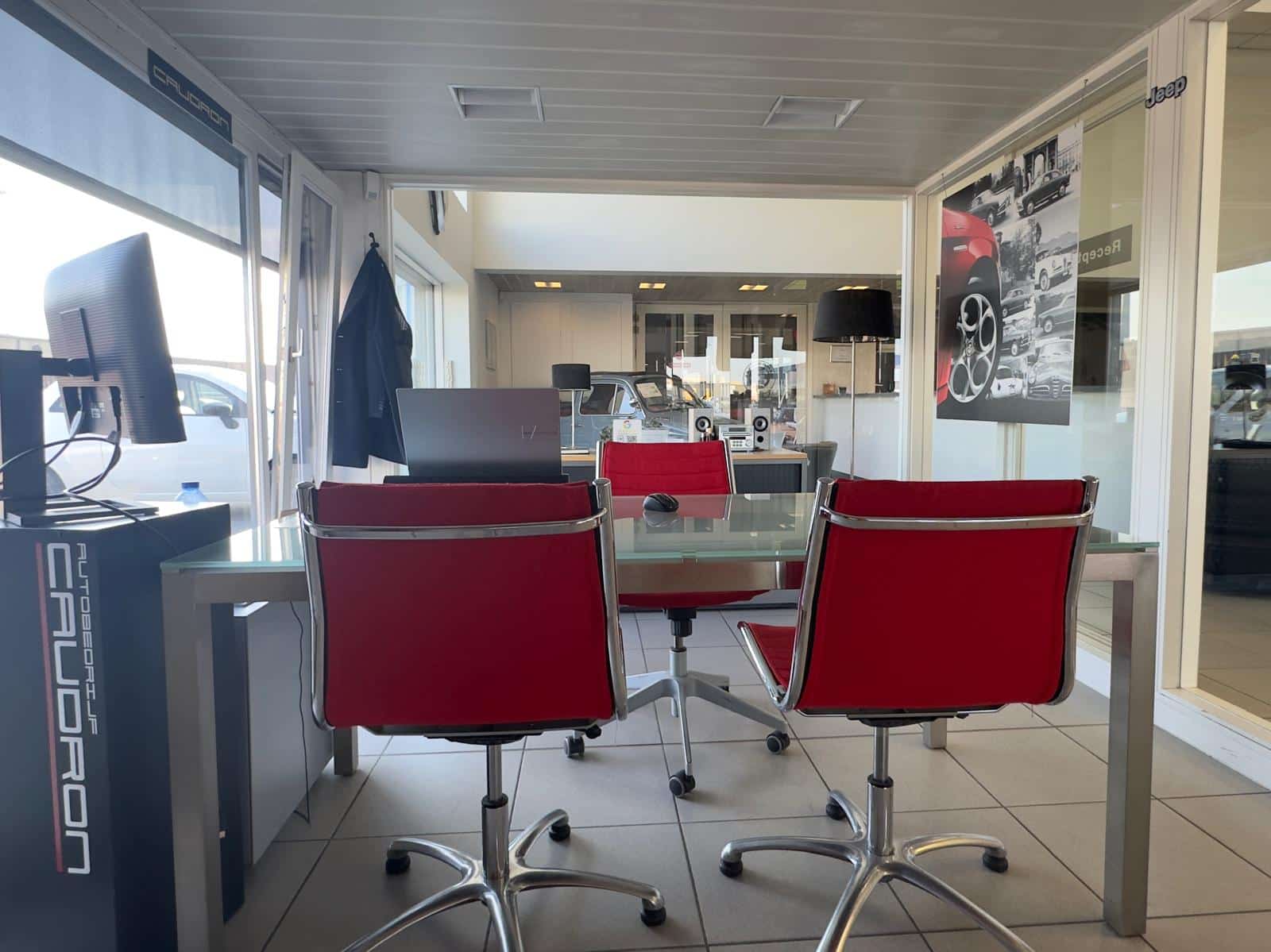 Caudron – Contact Contacteer ons